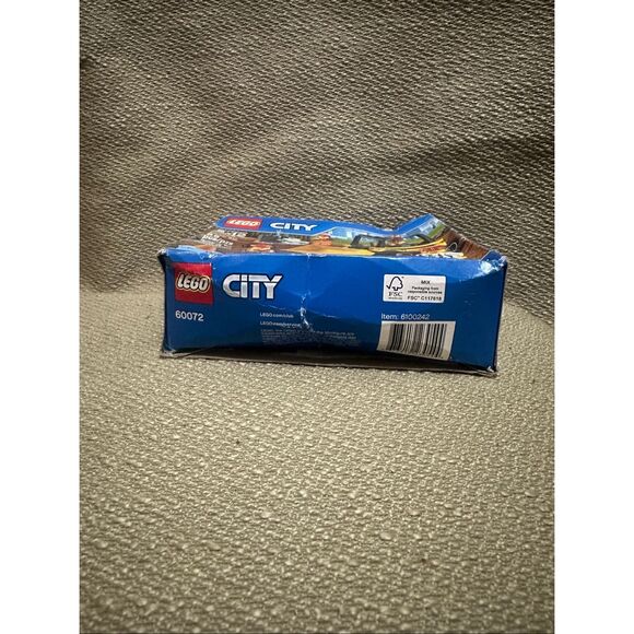 LEGO City Demolition Starter Set #6007 Retired 2016 Rare New Box Damage - Picture 7 of 8